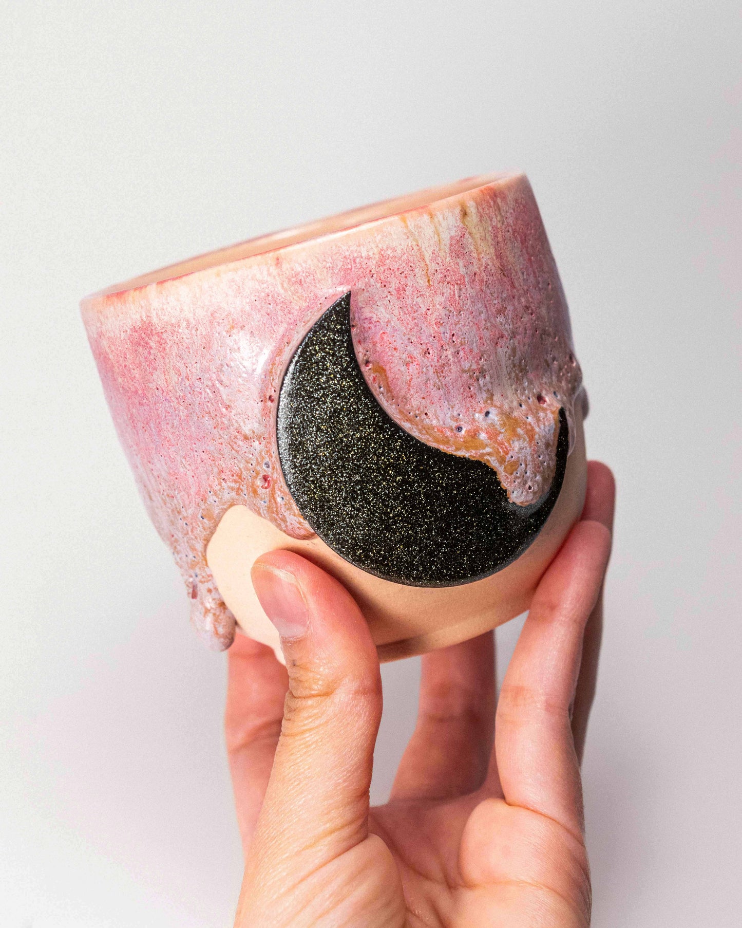 Drippy moon cup