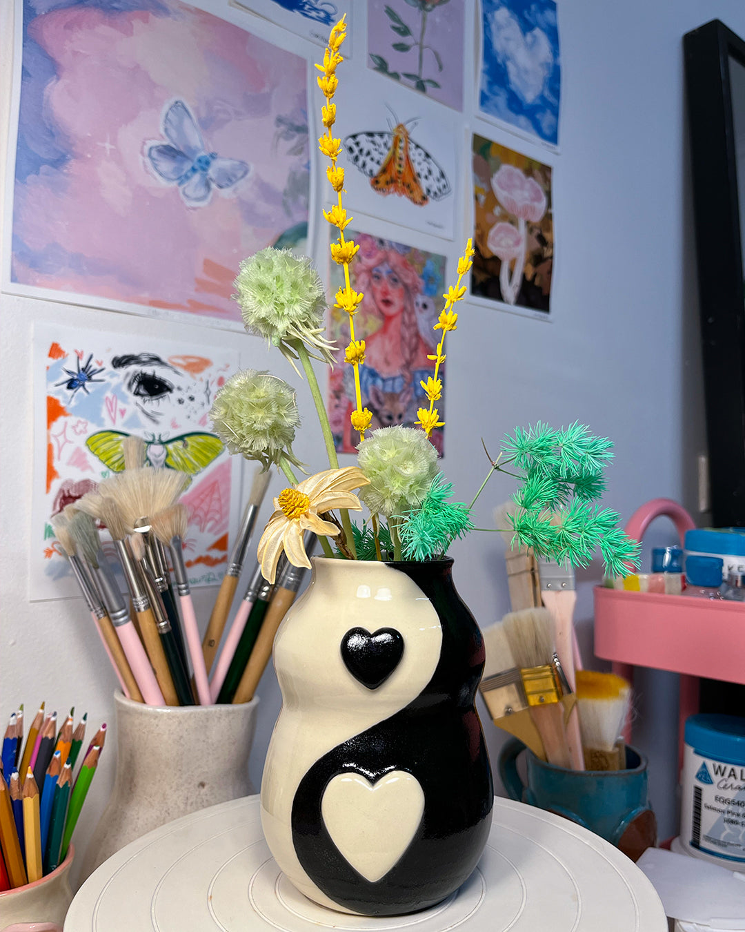 Yin yang vase