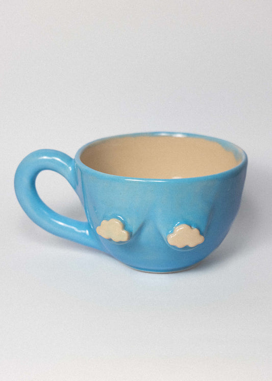 Cloudy boobs blue cup